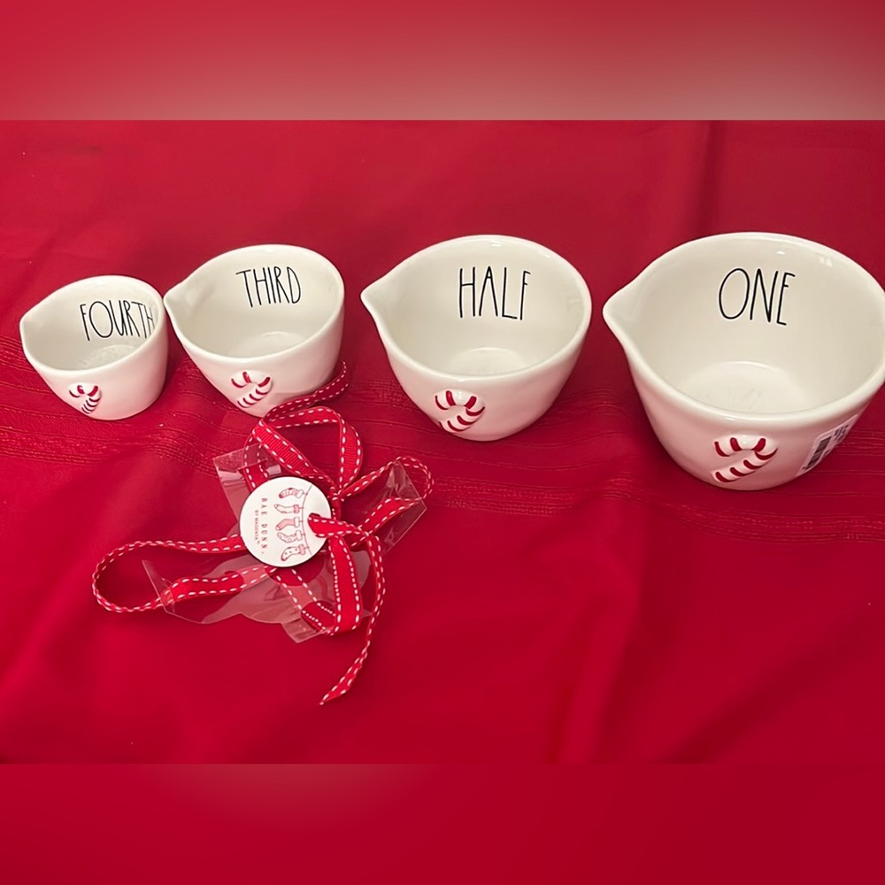 Rae Dunn candy cane measuring cups new